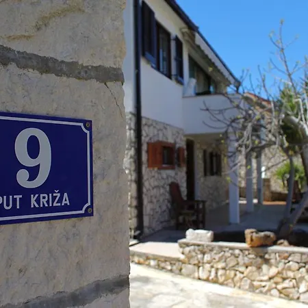 Bellavista Kriz Villa Sutivan